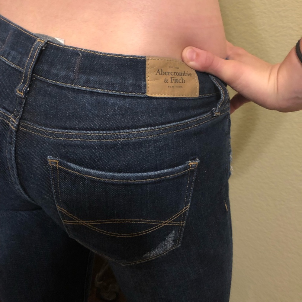 Abercrombie ripped skinny jeans